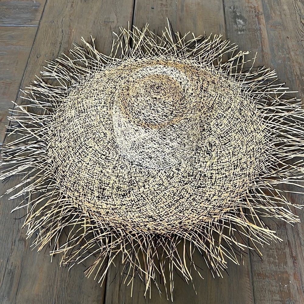 Anthropologie Wide Frayed Straw Hat Size S - Picture 1 of 6